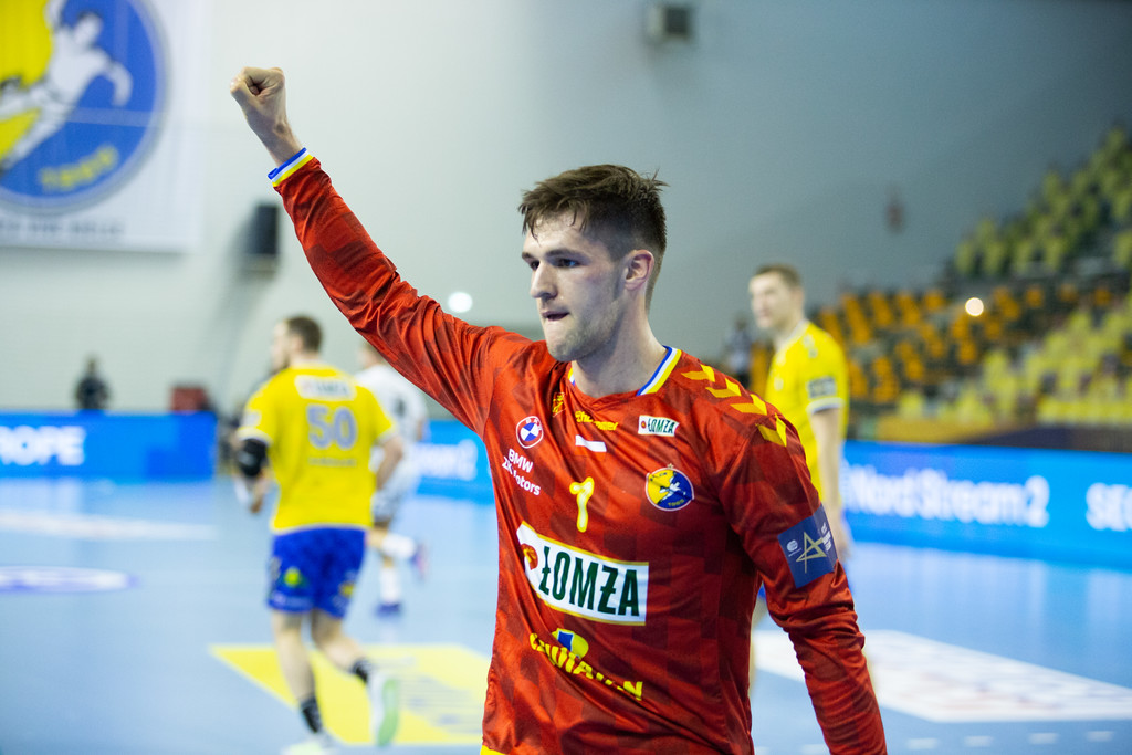 Kielce sole leader after beating Elverum